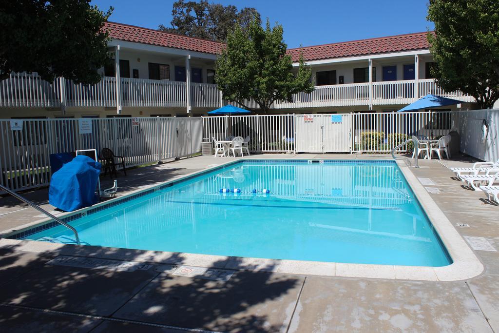 Motel 6-Paso Robles, Ca Екстер'єр фото