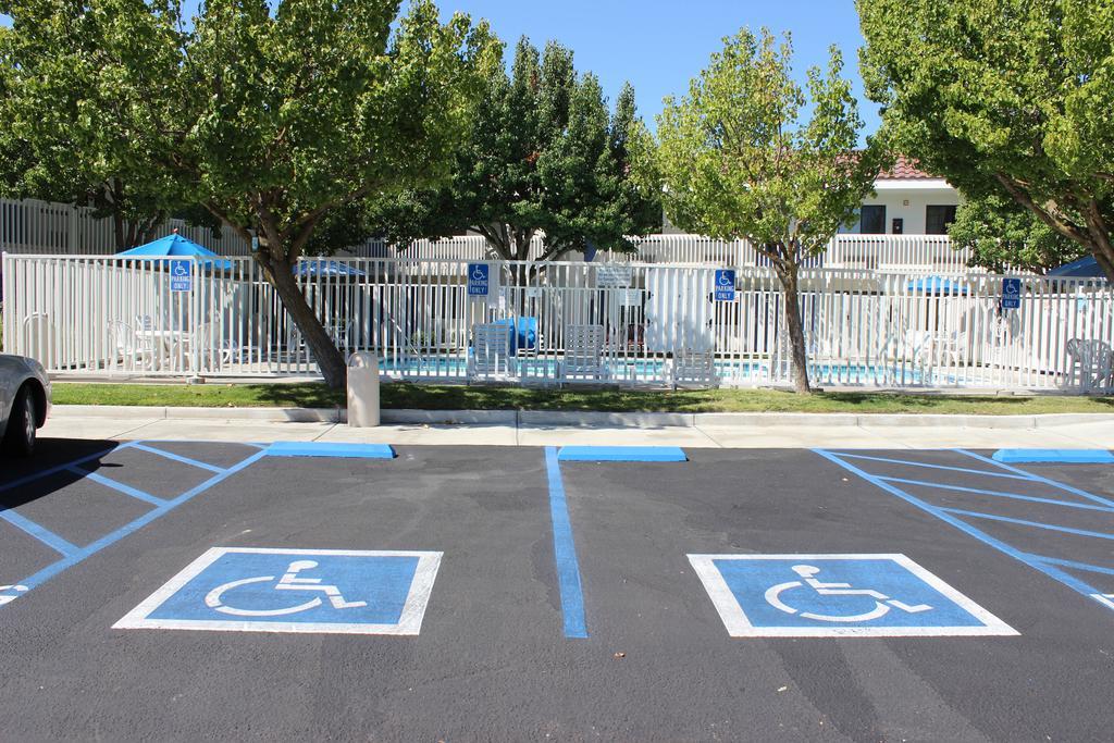 Motel 6-Paso Robles, Ca Екстер'єр фото