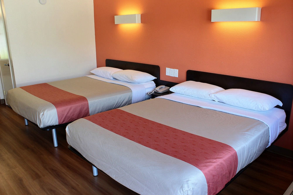 Motel 6-Paso Robles, Ca Екстер'єр фото