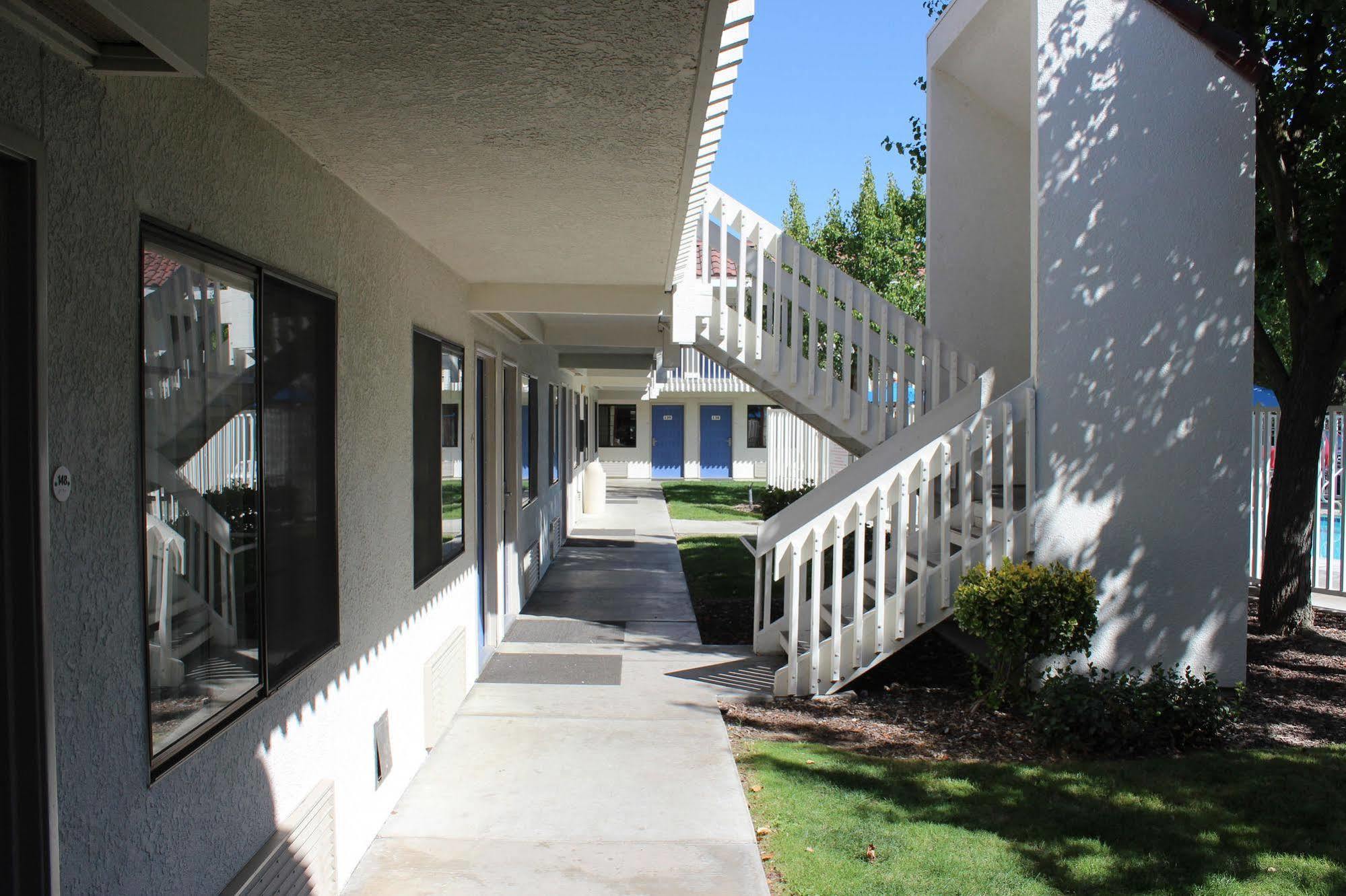 Motel 6-Paso Robles, Ca Екстер'єр фото