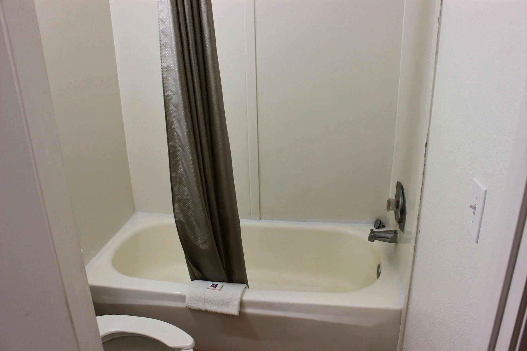 Motel 6-Paso Robles, Ca Екстер'єр фото