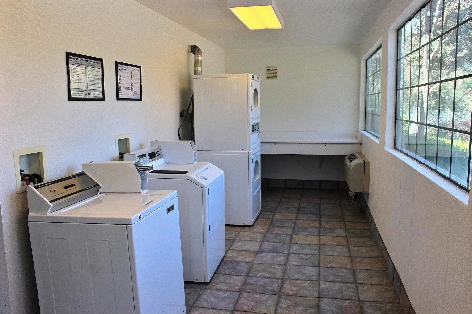 Motel 6-Paso Robles, Ca Екстер'єр фото